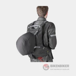Easy-T Range Expandable Rucksack 22Ltr- Givi(Skuidea104bskuid Ea104b Expandable Rucksack 22 Litres Easy T Range Givi) 8 Easy-T Range Expandable Rucksack 22Ltr- Givi(Skuidea104bskuid Ea104b Expandable Rucksack 22 Litres Easy T Range Givi) -Biken Biker Store ea104b expandable rucksack 22 litres easy t range givi bag 498