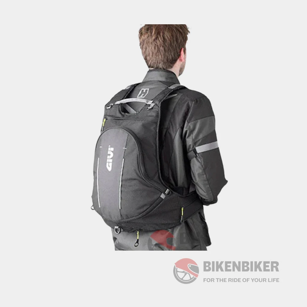 Easy-T Range Expandable Rucksack 22Ltr- Givi(Skuidea104bskuid Ea104b Expandable Rucksack 22 Litres Easy T Range Givi) 3 Easy-T Range Expandable Rucksack 22Ltr- Givi(Skuidea104bskuid Ea104b Expandable Rucksack 22 Litres Easy T Range Givi) - Image 3