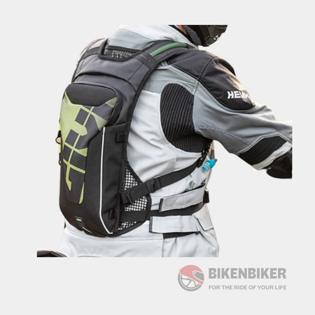 Rucksack Water Bag 3 LtrWith Integrated - Givi(Skuidgrt719vskuid Grt719 Rucksack With Integrated Water Bag 3 Litres Givi) 3 Rucksack Water Bag 3 LtrWith Integrated - Givi(Skuidgrt719vskuid Grt719 Rucksack With Integrated Water Bag 3 Litres Givi) - Image 3