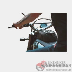 Legend Gear 3-5.5L Tank Bag - SW-Motech(Skuidbc Trs 00 401 10000skuid Legend Gear 3 5 5l Tank Bag Sw Motech) -Biken Biker Store legend gear 3 5 5l tank bag sw motech 124