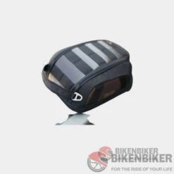 Legend Gear 3-5.5L Tank Bag - SW-Motech(Skuidbc Trs 00 401 10000skuid Legend Gear 3 5 5l Tank Bag Sw Motech) -Biken Biker Store legend gear 3 5 5l tank bag sw motech 759