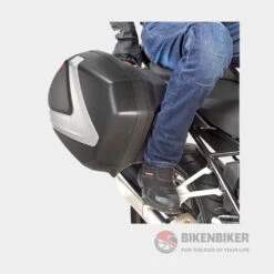 Monokey V37 Pair Of Side Cases - Givi(Skuidv37nskuid V37 Pair Of Side Cases Givi) 5 Monokey V37 Pair Of Side Cases - Givi(Skuidv37nskuid V37 Pair Of Side Cases Givi) -Biken Biker Store monokey v37 pair of side cases givi case 775