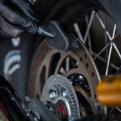 Muc-Off 5x Brush Set(Skuid206skuid Muc Off 5x Brush Set) -Biken Biker Store muc off 5x brush set bike care 107