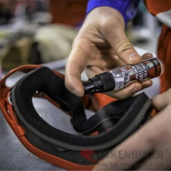 Muc-Off Anti-Fog Treatment - 32ml(Skuid214 1skuid Muc Off Anti Fog Treatment 32ml) -Biken Biker Store muc off anti fog treatment 32ml biker care 912