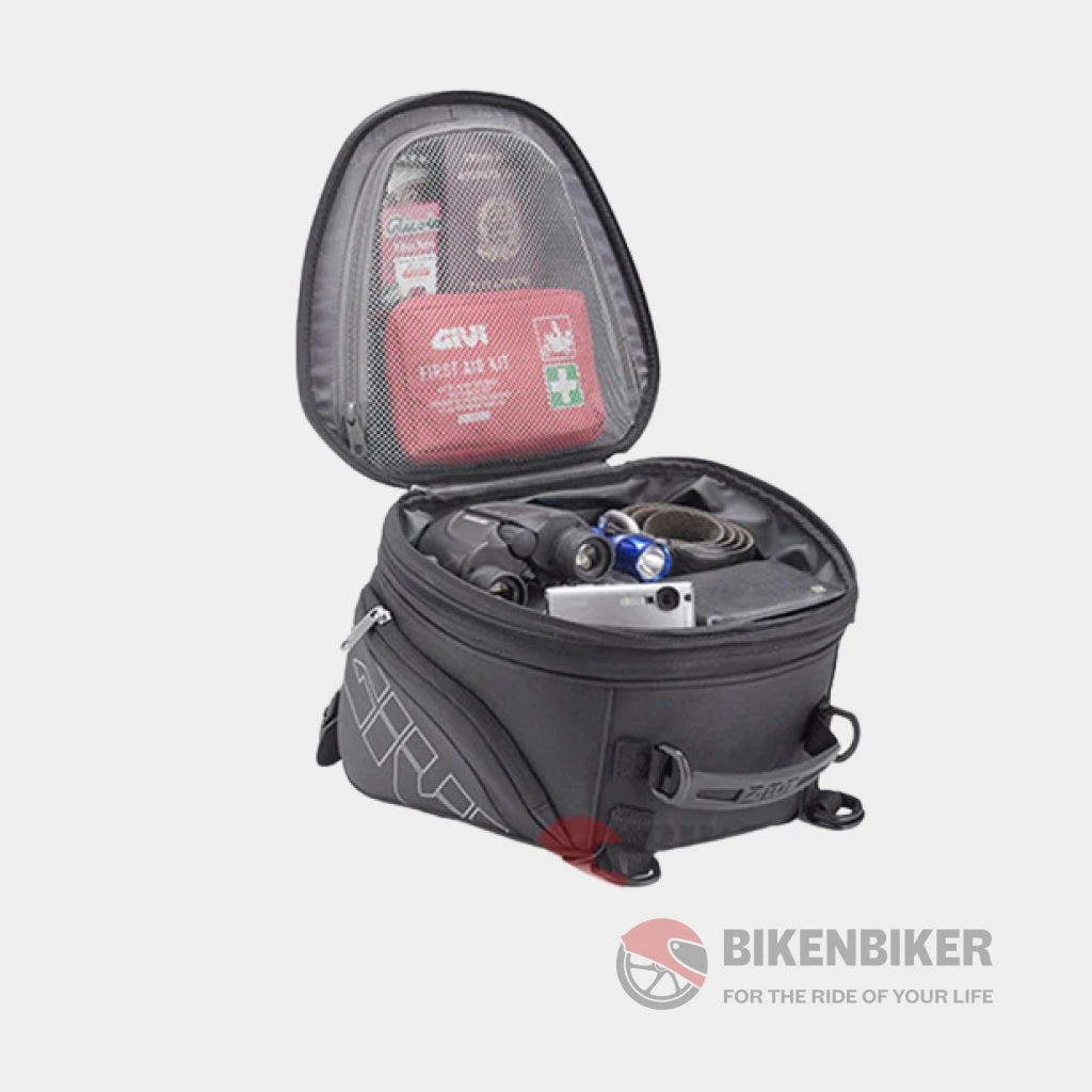 Expandable Thermoformed Tank/Tail Bag 22Ltr - Givi(Skuidst607bskuid St607 Expandable Thermoformed Saddle Bag 22 Litres Givi) 2 Expandable Thermoformed Tank/Tail Bag 22Ltr - Givi(Skuidst607bskuid St607 Expandable Thermoformed Saddle Bag 22 Litres Givi) - Image 2