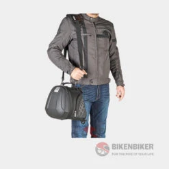 Expandable Thermoformed Tank/Tail Bag 22Ltr - Givi(Skuidst607bskuid St607 Expandable Thermoformed Saddle Bag 22 Litres Givi) 6 Expandable Thermoformed Tank/Tail Bag 22Ltr - Givi(Skuidst607bskuid St607 Expandable Thermoformed Saddle Bag 22 Litres Givi) -Biken Biker Store st607b expandable thermoformed tank tail bag 22 litres givi 988