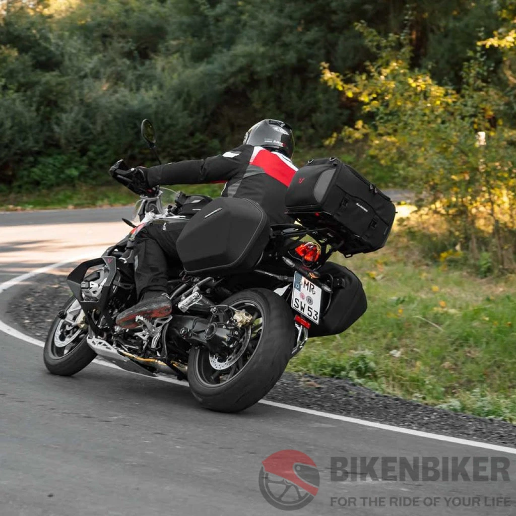 SW-Motech 36-46L Tailbag Rackpack(Skuidbc Hta 00 305 10001skuid Sw Motech 36 46l Tailbag Rackpack) 2 SW-Motech 36-46L Tailbag Rackpack(Skuidbc Hta 00 305 10001skuid Sw Motech 36 46l Tailbag Rackpack) - Image 2